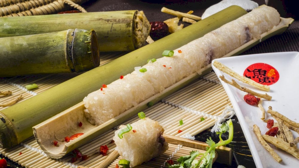 Once cooked, com lam reveals a thin outer rice crust and soft